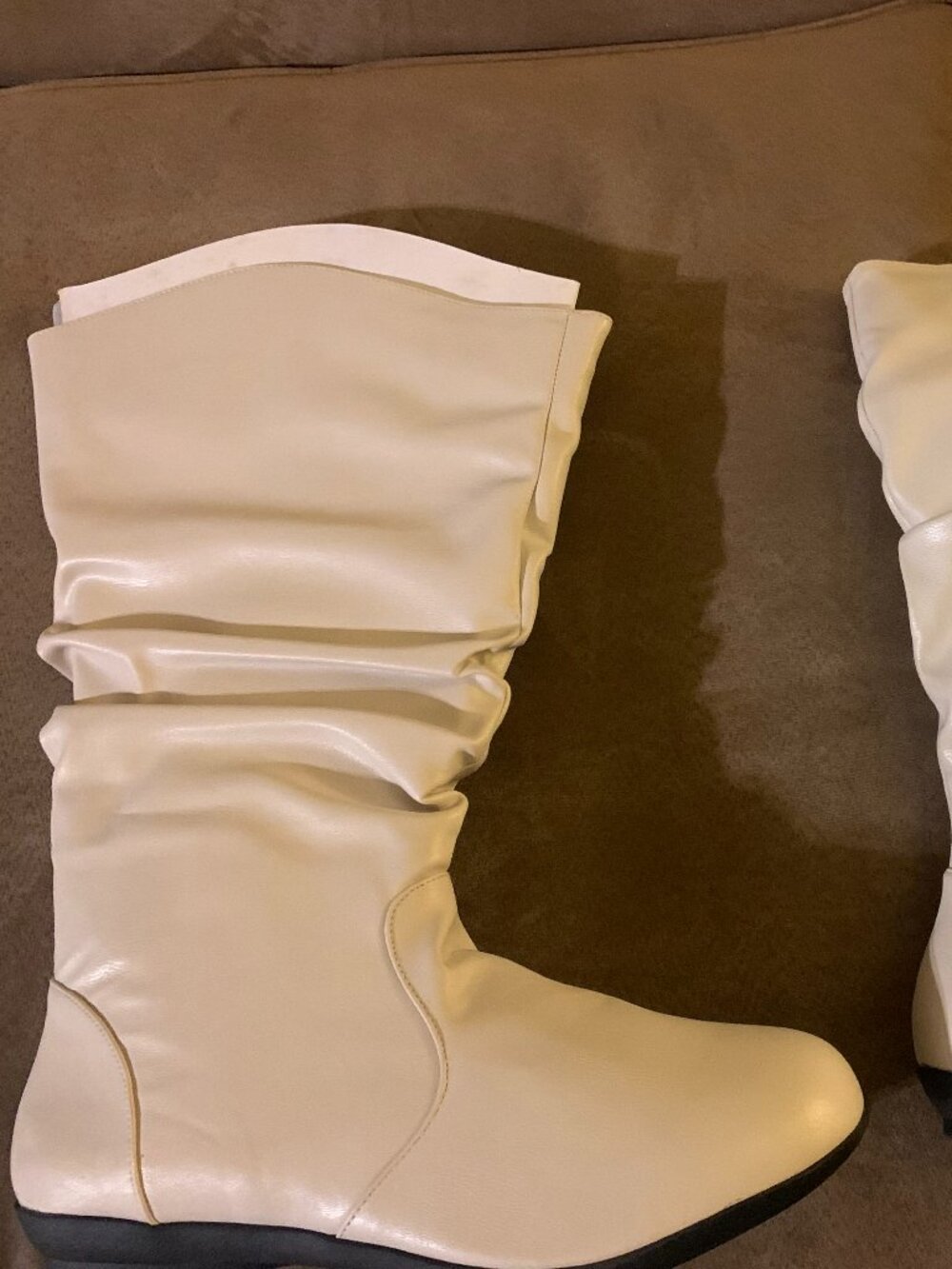 Comfortview Slouch Mid Calf Boots Winter White Flat Wide Width Size 10.5W NIB - Picture 2 of 9